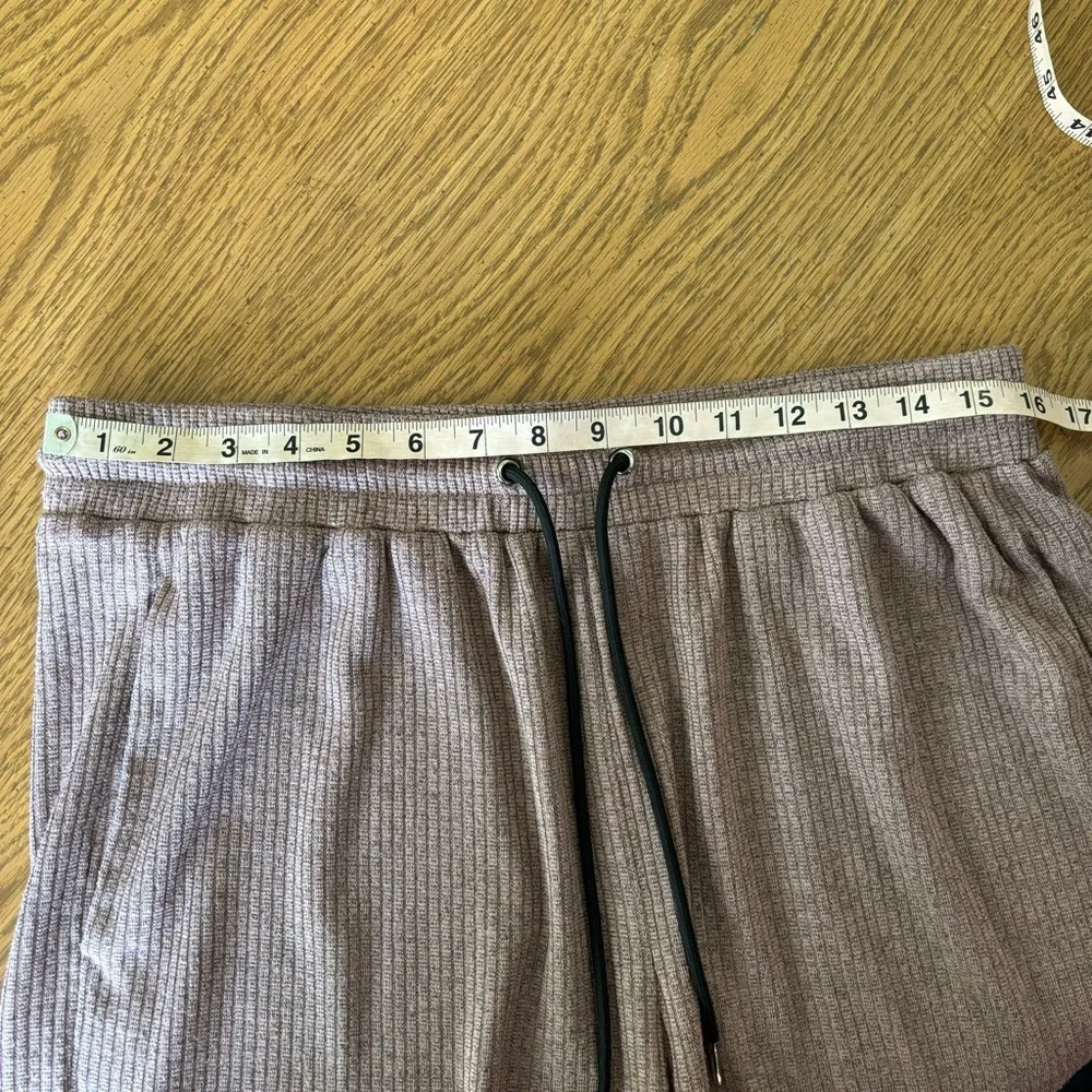 Native Language Corduroy Knit Shorties Rose Gold Size XL - Picture 9 of 10